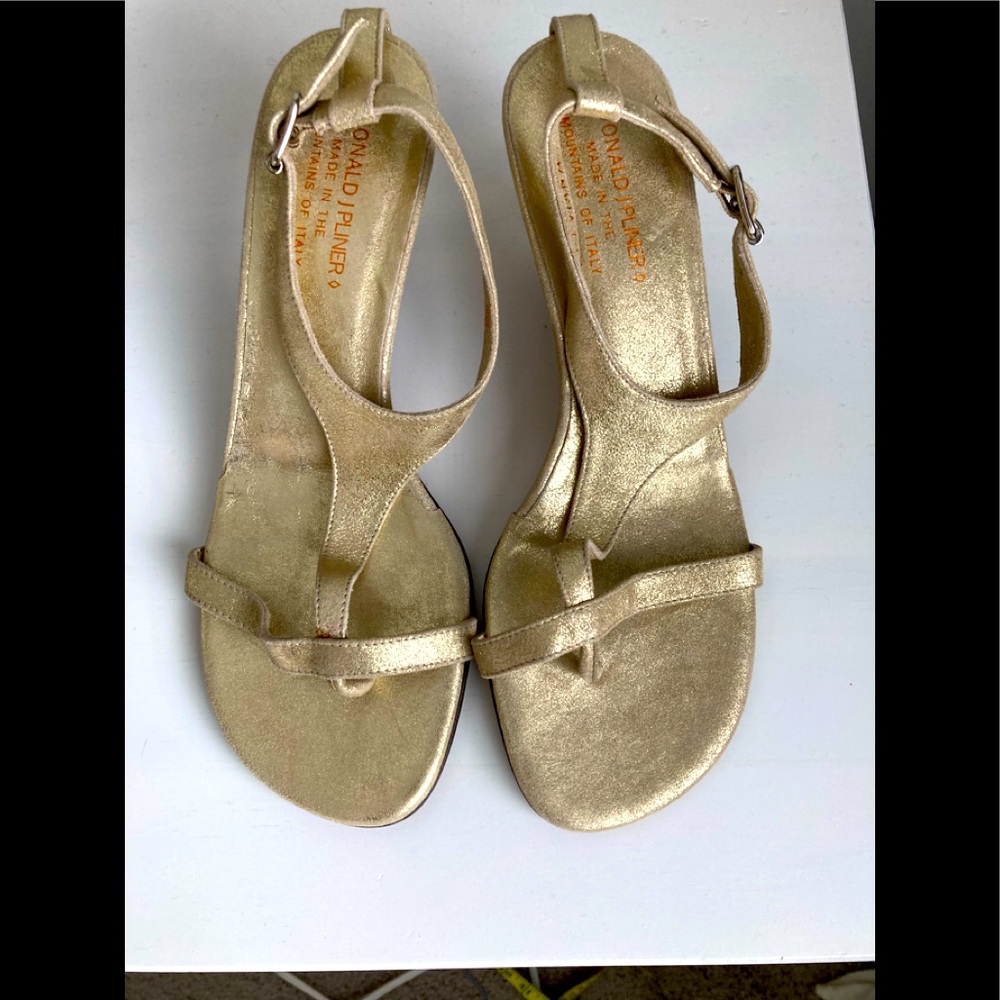 Donald Pliner sandals